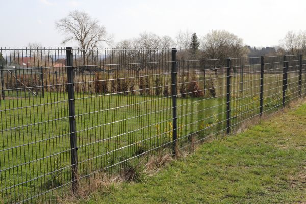 Wire Fence Construction